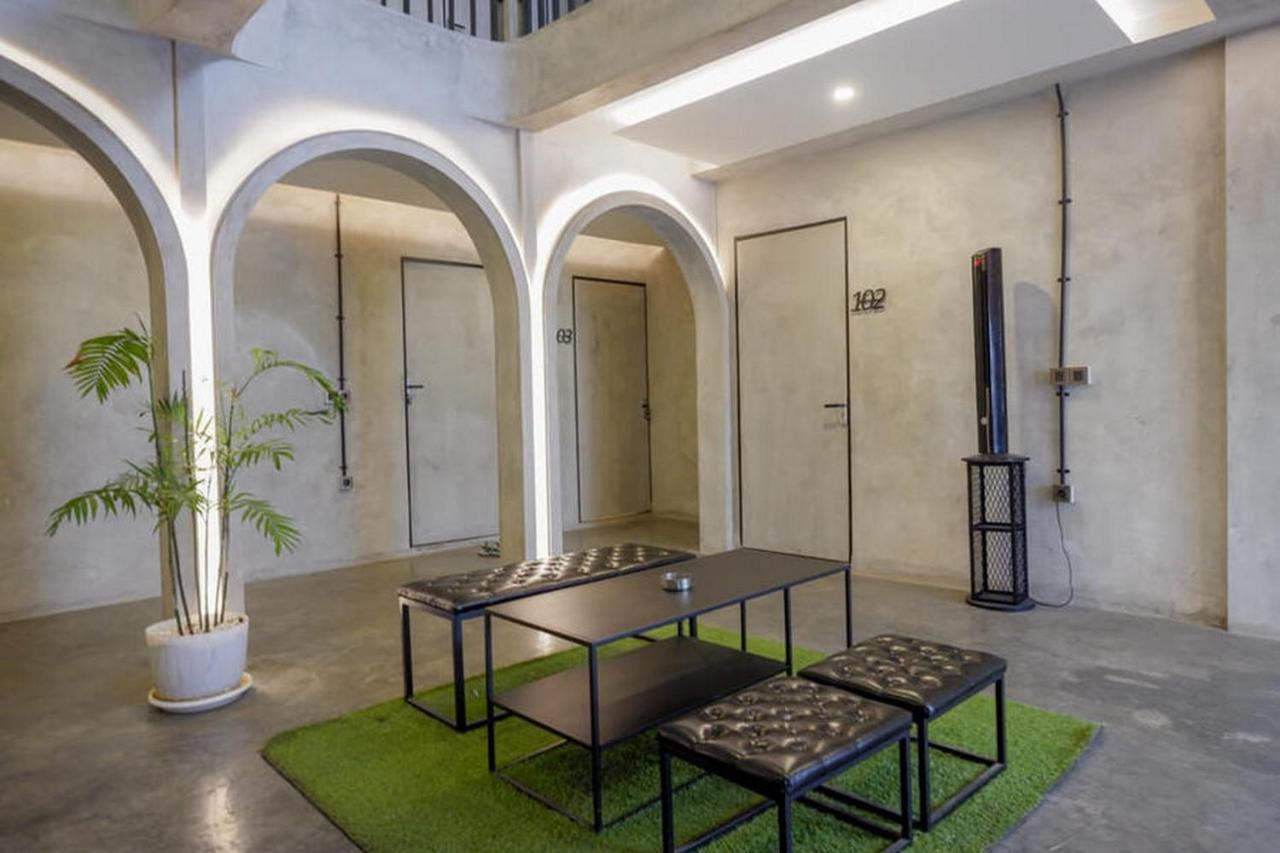 Reddoorz Plus Near Kawasan Sam Poo Kong Semarang Exterior photo