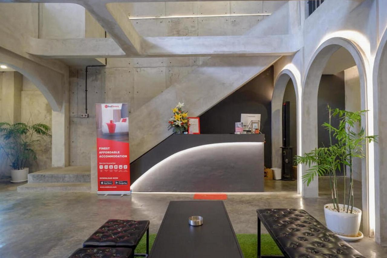 Reddoorz Plus Near Kawasan Sam Poo Kong Semarang Exterior photo