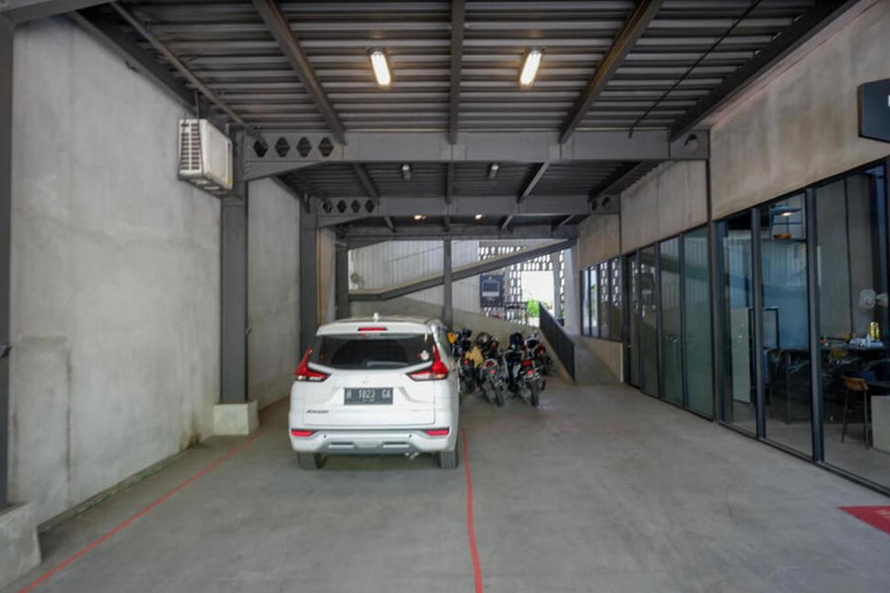 Reddoorz Plus Near Kawasan Sam Poo Kong Semarang Exterior photo
