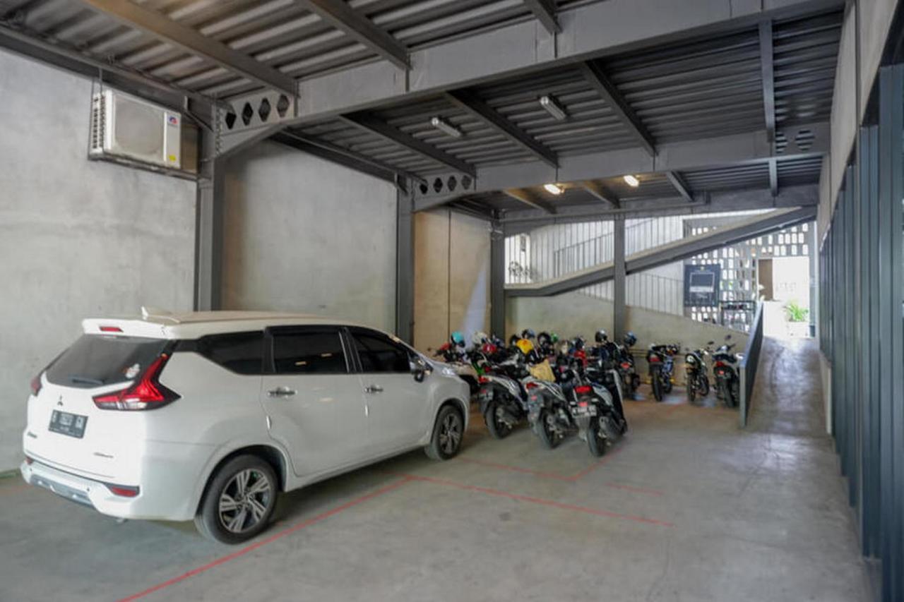 Reddoorz Plus Near Kawasan Sam Poo Kong Semarang Exterior photo